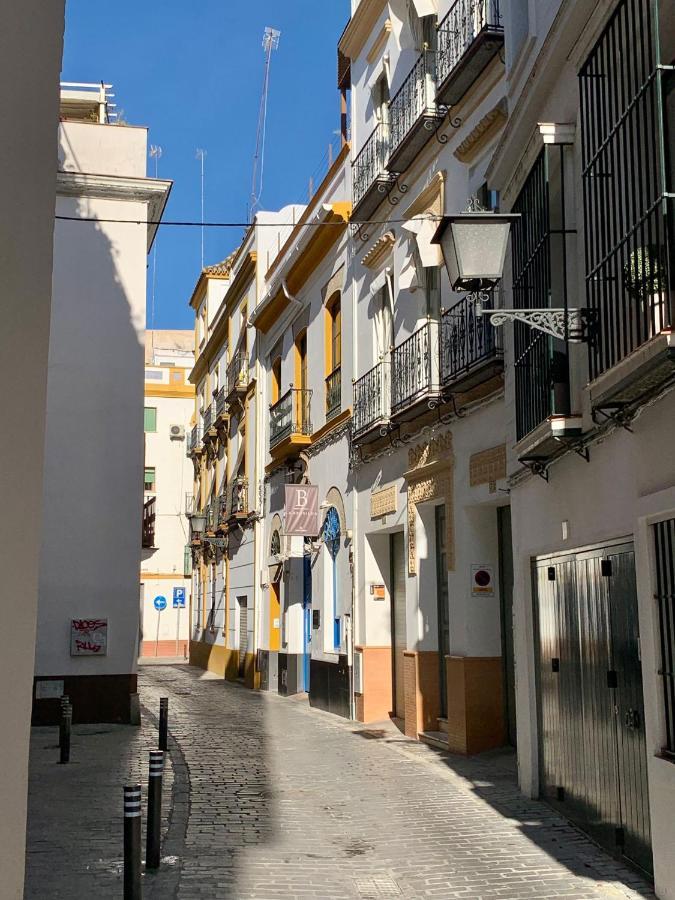 הוילה סביליה Fam Sevillian Townhouse מראה חיצוני תמונה