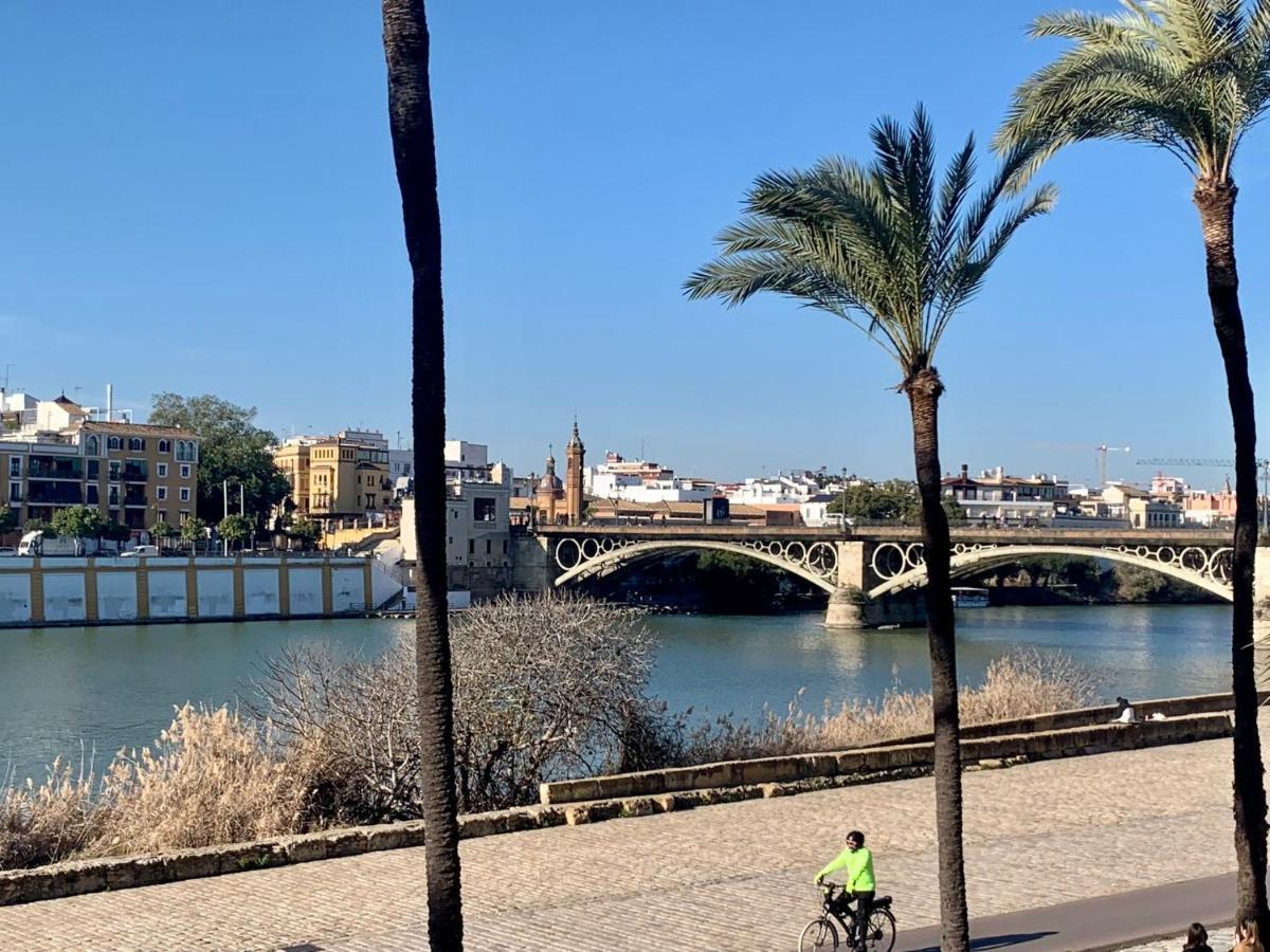 הוילה סביליה Fam Sevillian Townhouse מראה חיצוני תמונה